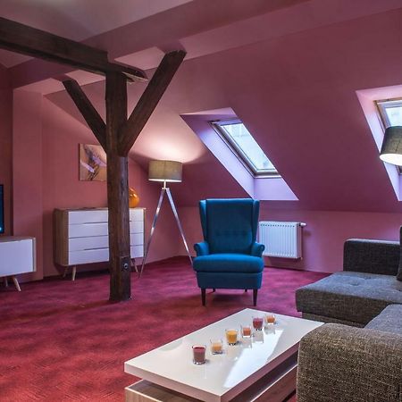 Spacious And Quiet Attic Flat In Centre Prag Eksteriør billede