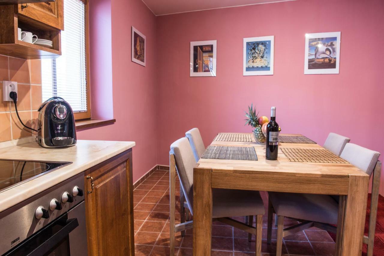 Spacious And Quiet Attic Flat In Centre Prag Eksteriør billede