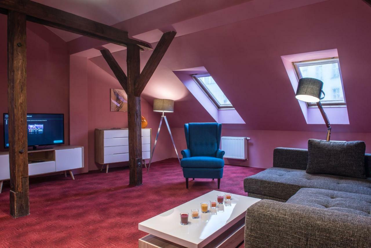 Spacious And Quiet Attic Flat In Centre Prag Eksteriør billede